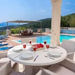 Villa Pelagos